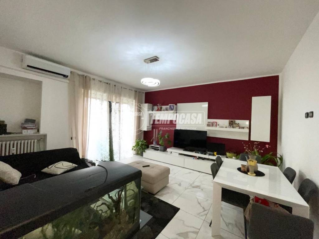 appartamento in vendita a Calco