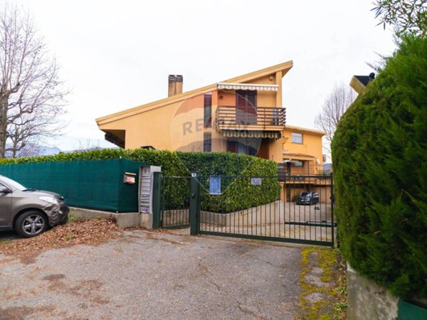 casa indipendente in vendita a Calco in zona Arlate