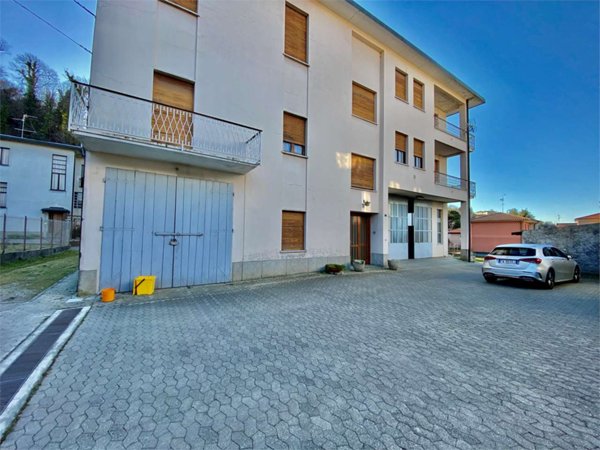 casa indipendente in vendita a Calco