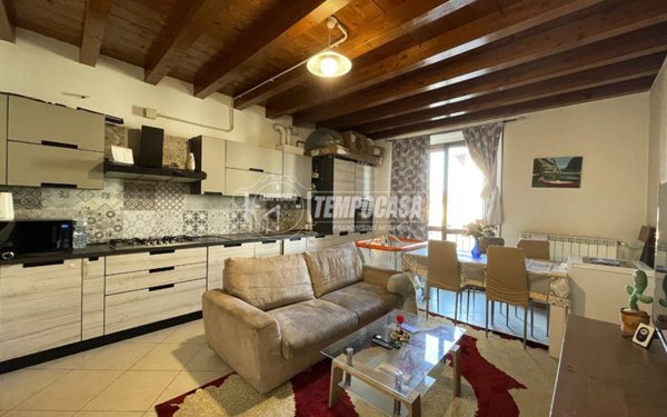 appartamento in vendita a Calco