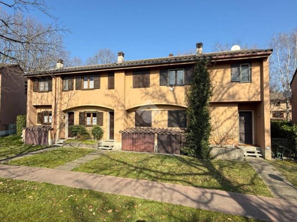 casa indipendente in vendita a Calco in zona Arlate