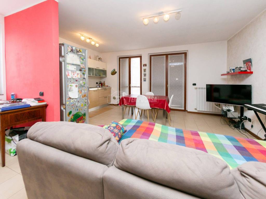 appartamento in vendita a Calco