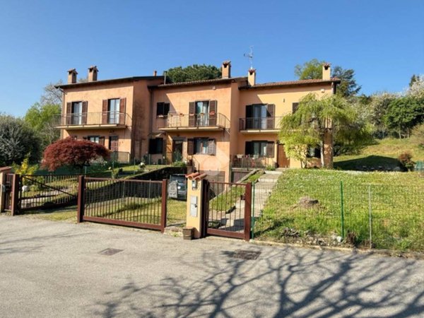 casa indipendente in vendita a Calco