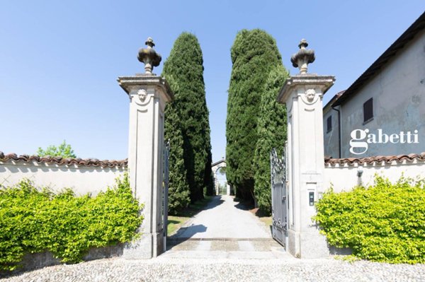 appartamento in vendita a Calco