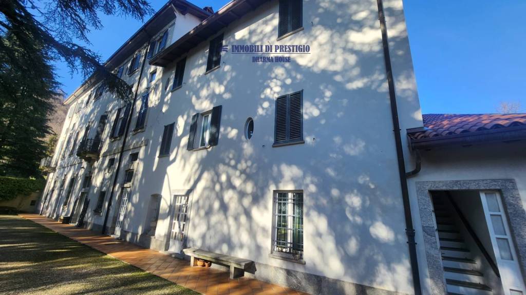 appartamento in vendita a Calco in zona Arlate