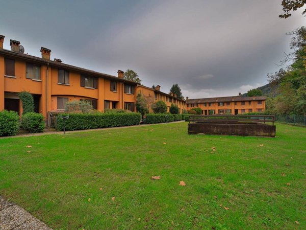 casa indipendente in vendita a Calco in zona Arlate