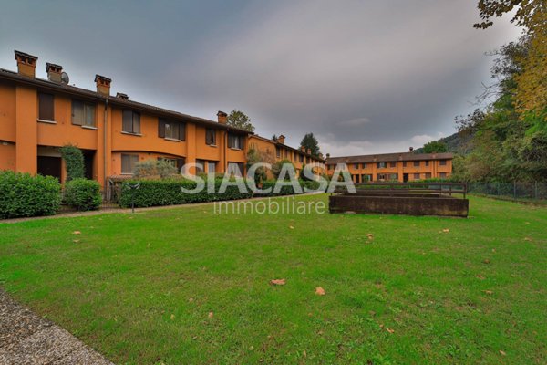 casa indipendente in vendita a Calco in zona Arlate