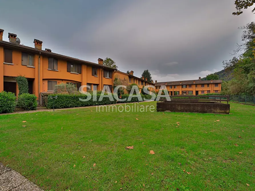 casa indipendente in vendita a Calco