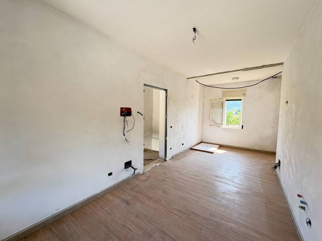 appartamento in vendita a Calco in zona Arlate