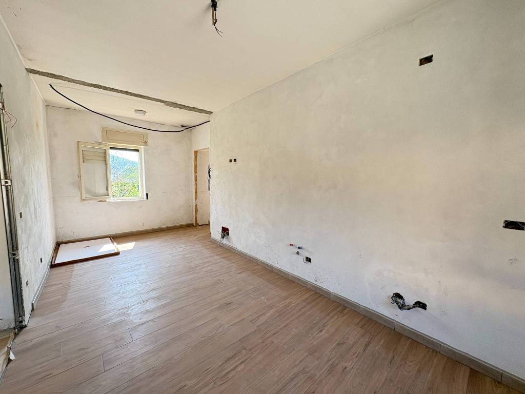 appartamento in vendita a Calco in zona Arlate