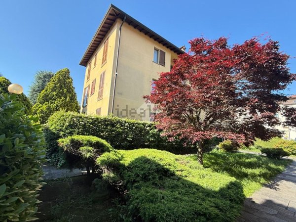 appartamento in vendita a Calco