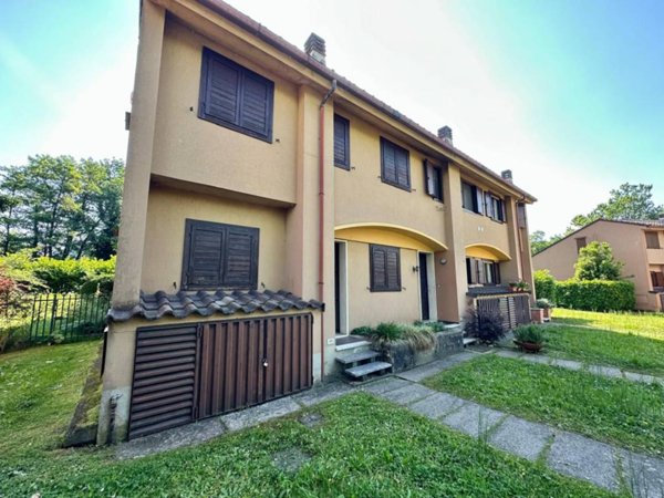 casa indipendente in vendita a Calco in zona Arlate