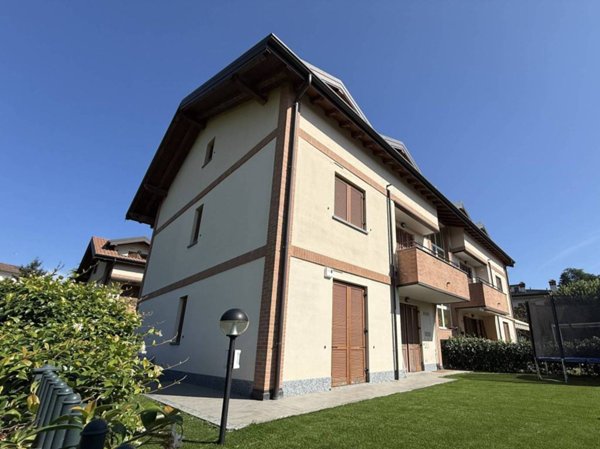 appartamento in vendita a Calco