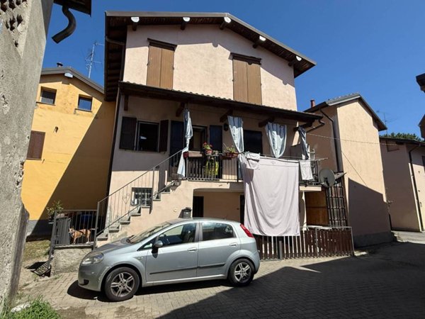 casa indipendente in vendita a Calco