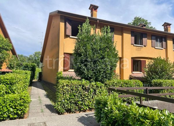 casa indipendente in vendita a Calco