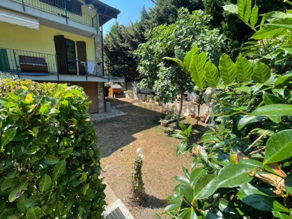 appartamento in vendita a Calco