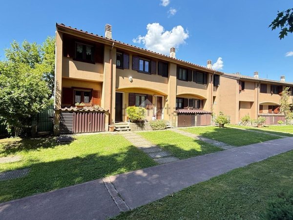 appartamento in vendita a Calco in zona Arlate