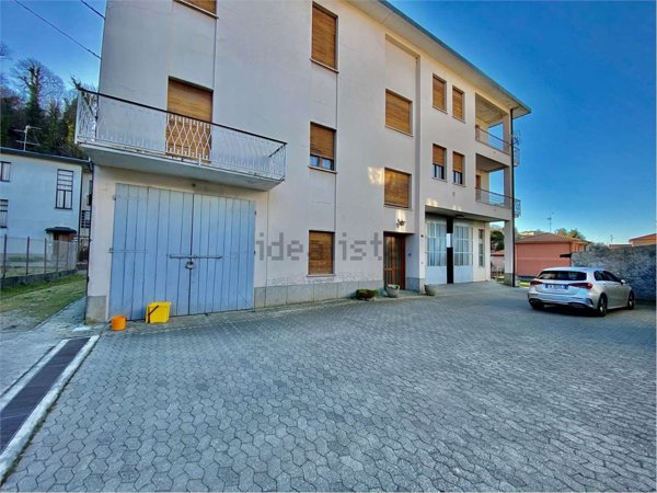 casa indipendente in vendita a Calco