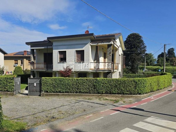 casa indipendente in vendita a Calco