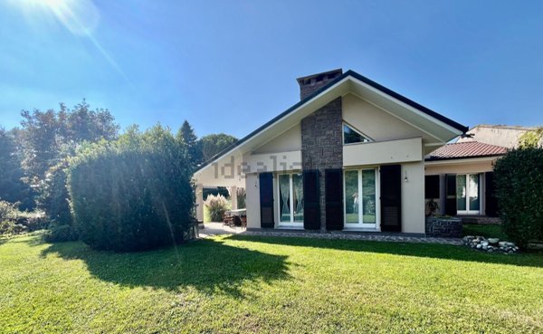 casa indipendente in vendita a Calco