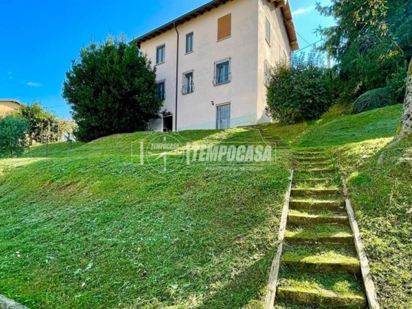 casa indipendente in vendita a Calco