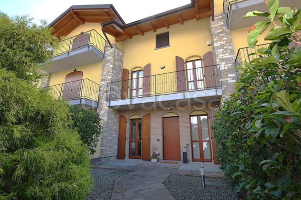 casa indipendente in vendita a Calco