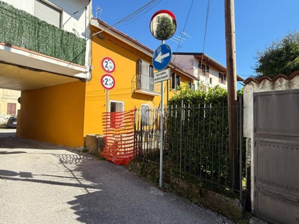 casa indipendente in vendita a Calco