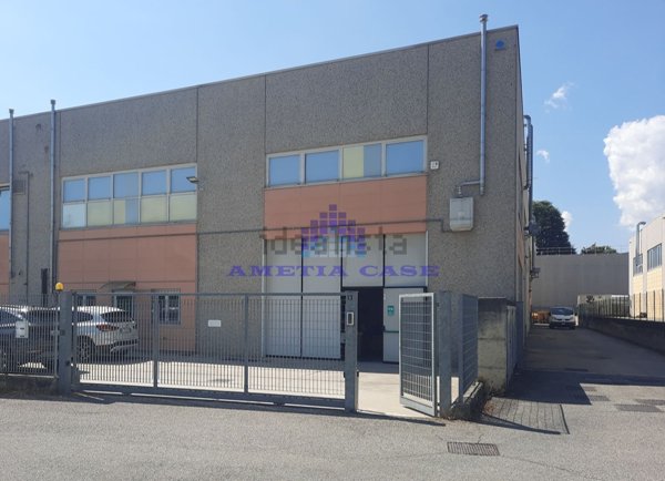 appartamento in vendita a Calco