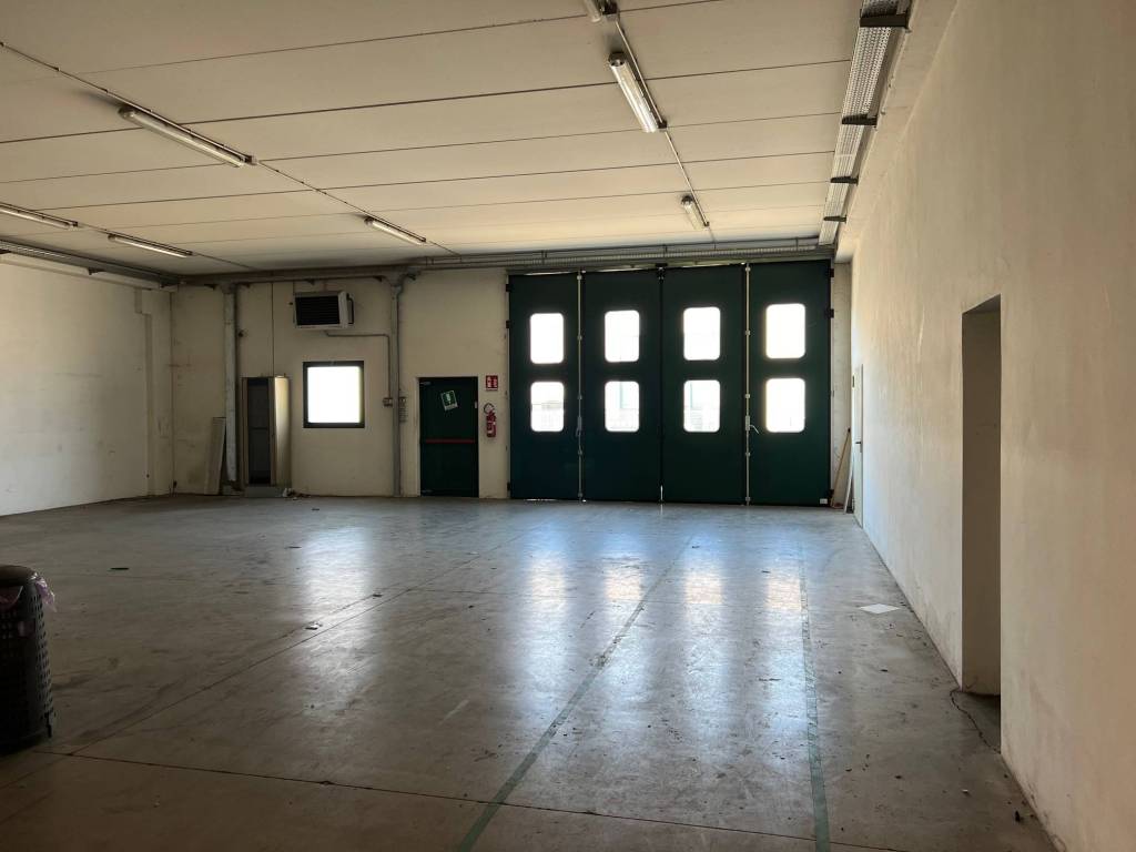 appartamento in vendita a Calco