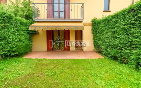 appartamento in vendita a Calco