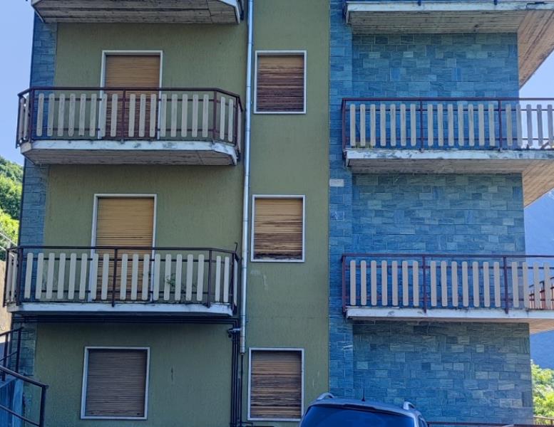 appartamento in vendita a Calco