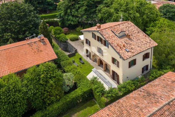 casa indipendente in vendita a Calco