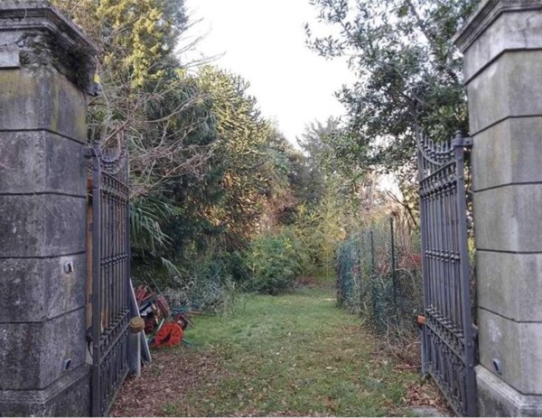 casa indipendente in vendita a Calco