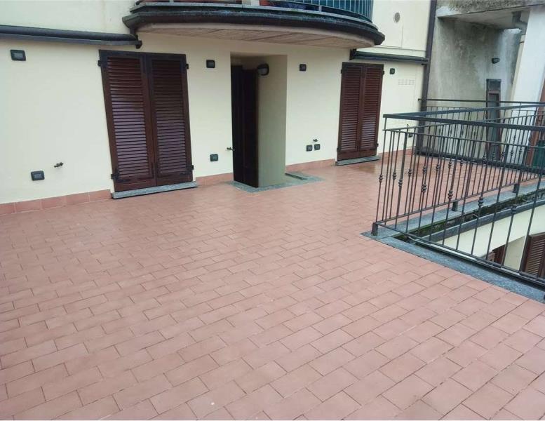 appartamento in vendita a Calco