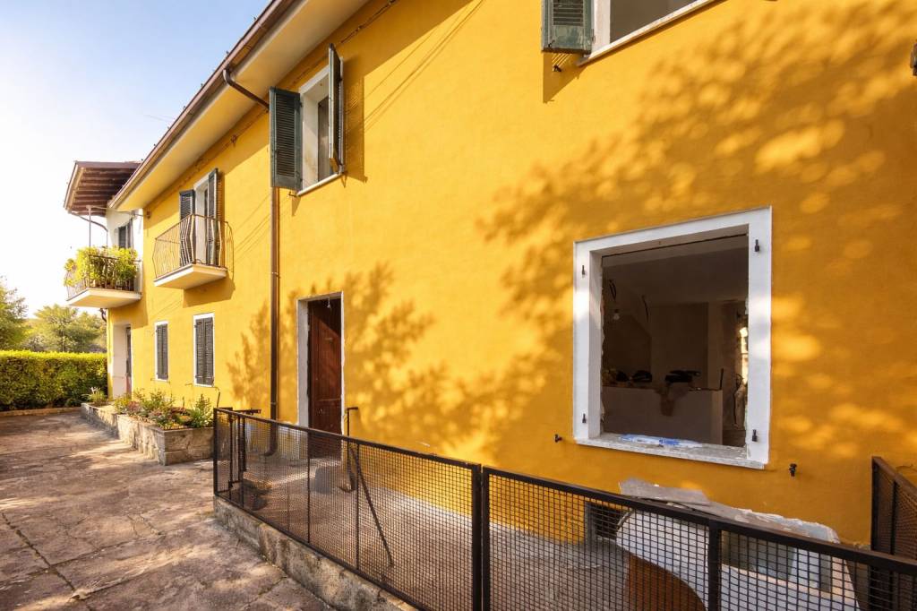 casa indipendente in vendita a Calco