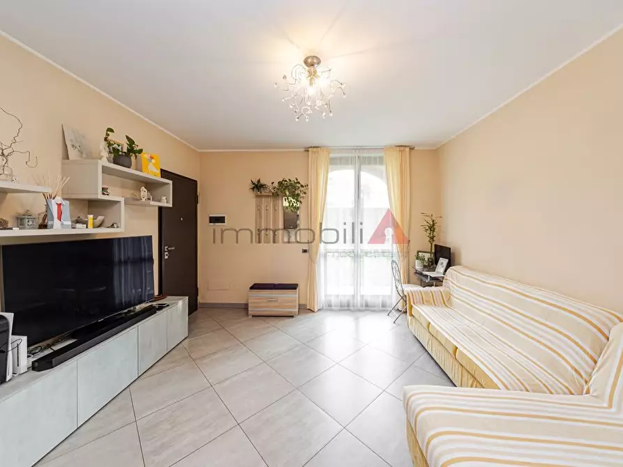 appartamento in vendita a Calco