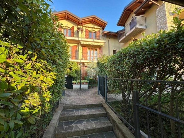 appartamento in vendita a Calco