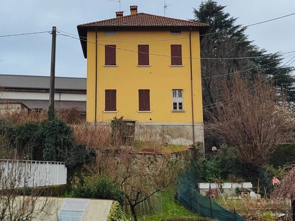 appartamento in vendita a Calco