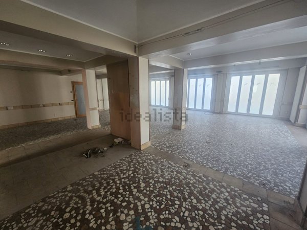 negozio in vendita a Calco