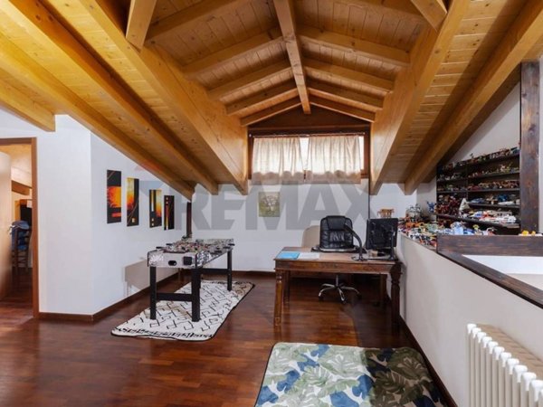 appartamento in vendita a Calco in zona Arlate