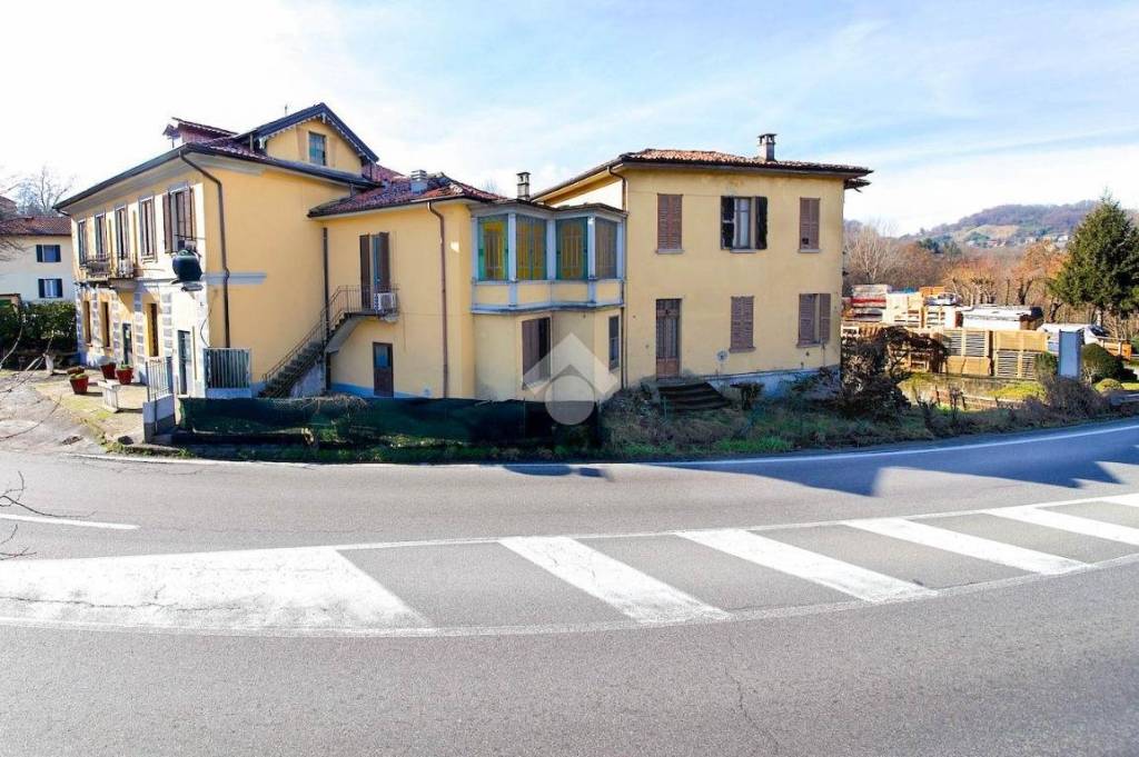 negozio in vendita a Calco