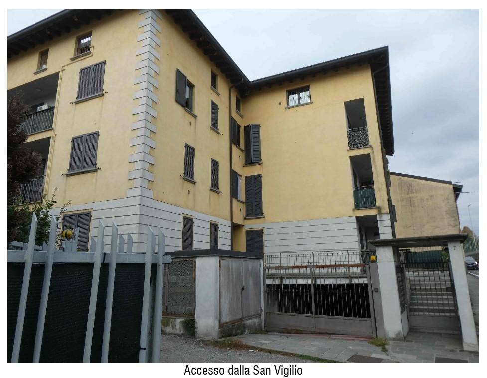 appartamento in vendita a Calco