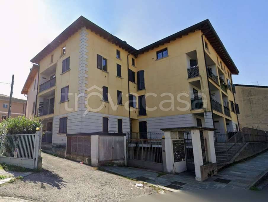 appartamento in vendita a Calco