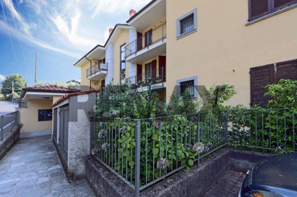appartamento in vendita a Calco