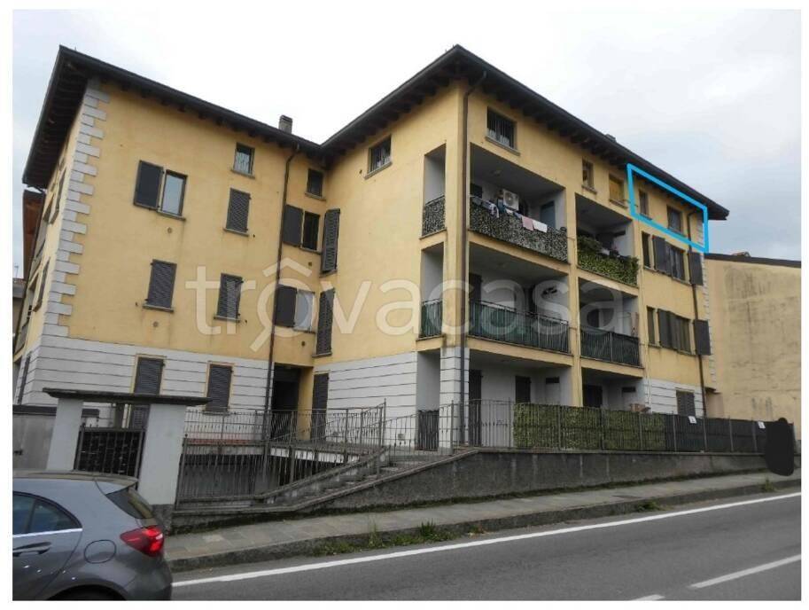 appartamento in vendita a Calco