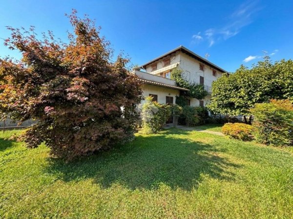 casa indipendente in vendita a Calco