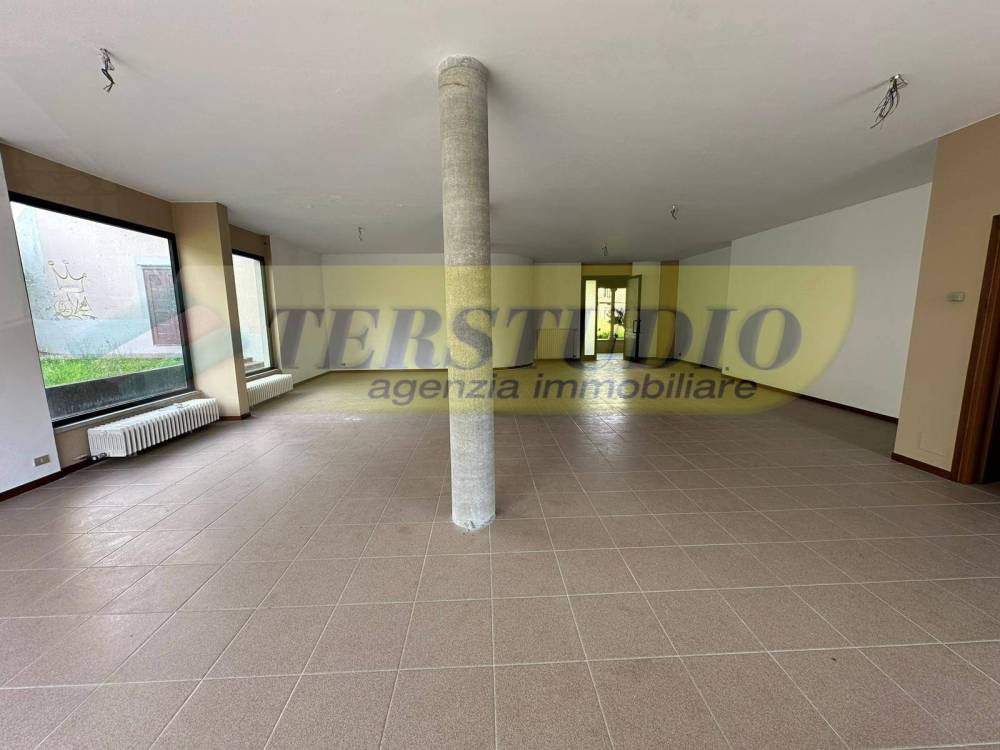 ufficio in vendita a Calolziocorte