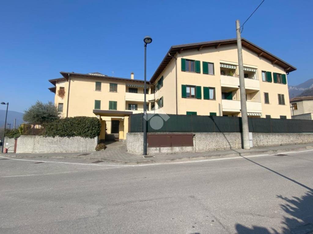 appartamento in vendita a Calolziocorte