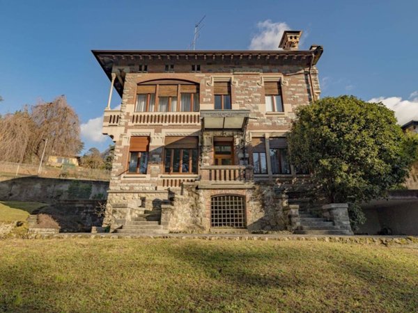 casa indipendente in vendita a Calolziocorte