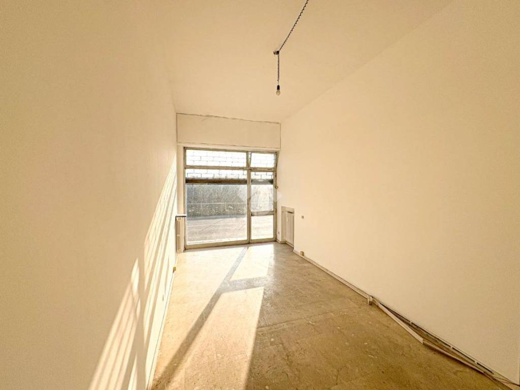 negozio in vendita a Calolziocorte